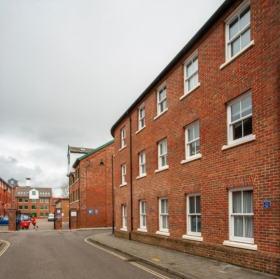 The Spires - Cosy Apartment Just Outside Of City Centre Canterbury Ngoại thất bức ảnh