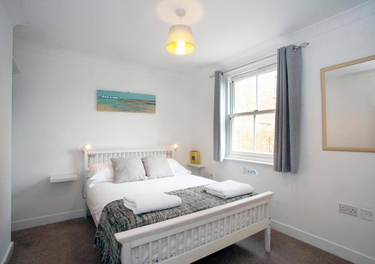 The Spires - Cosy Apartment Just Outside Of City Centre Canterbury Ngoại thất bức ảnh